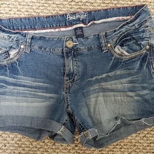 Amethyst jean shorts